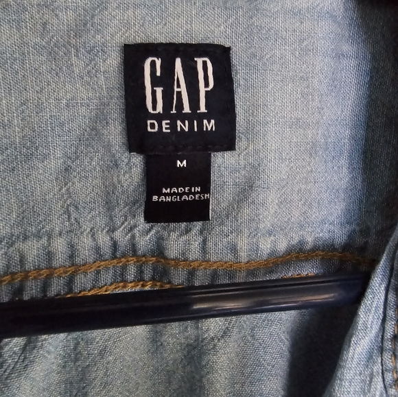 Gap shirt - Picture 4 of 5